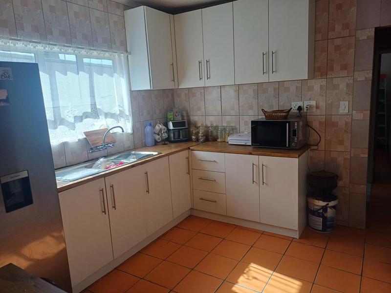 2 Bedroom Property for Sale in Ravensmead Western Cape